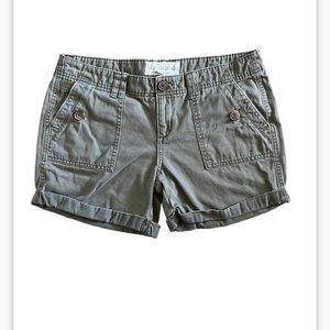 Aeropostale griege colored shorts, size 7/8